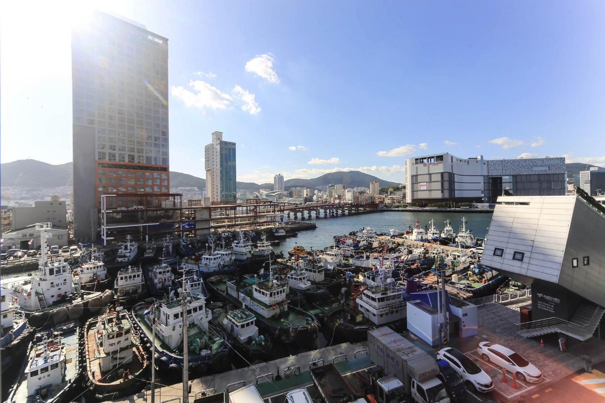 ホテル ブリッジ 釜山広域市 エクステリア 写真